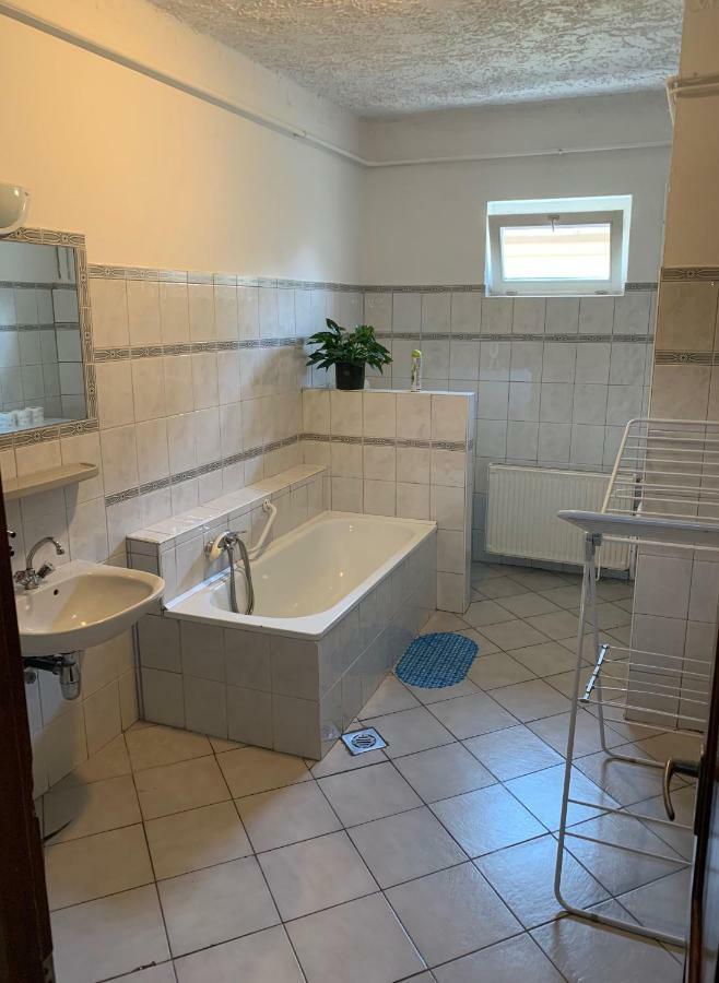 Viktor Apartmanhaz Zamárdi Exterior photo